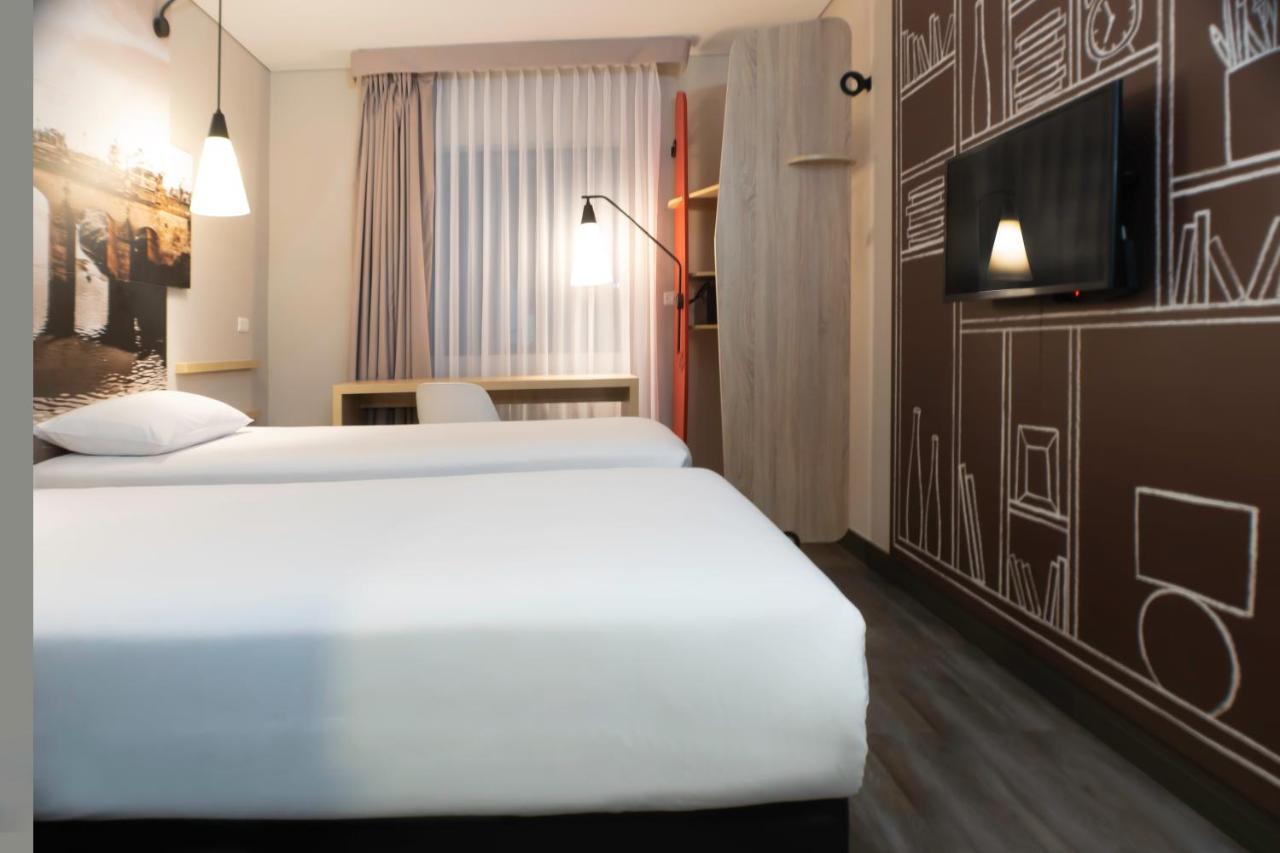 Отель Ibis Чия Экстерьер фото