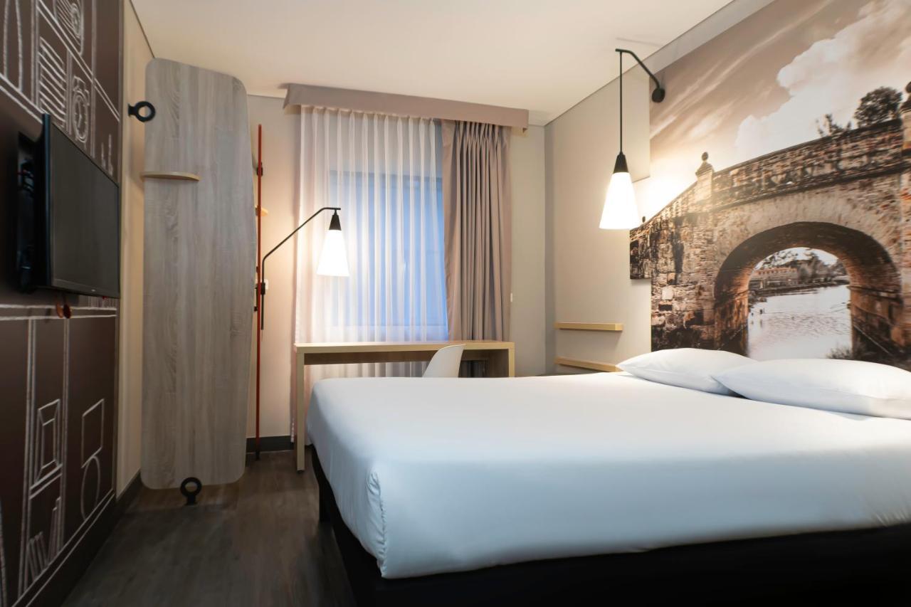 Отель Ibis Чия Экстерьер фото